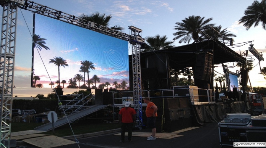 Outdoor Rental Display